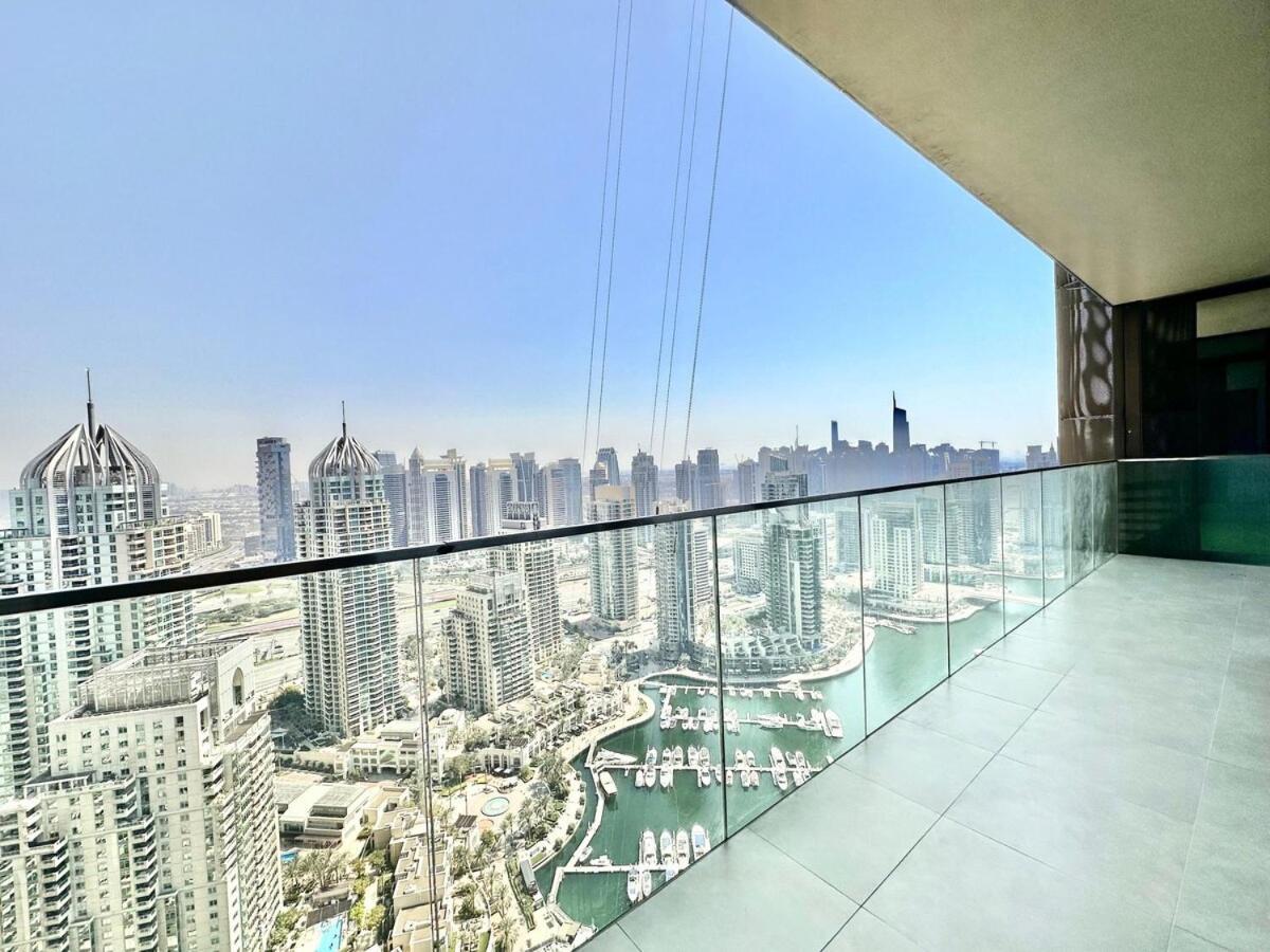 Modern 2br Skyline & Marina View Dubai