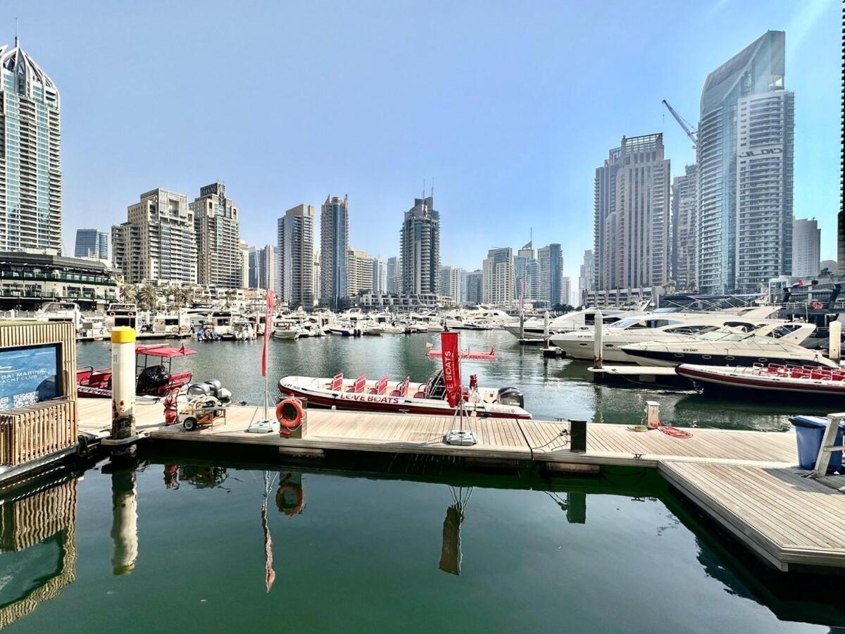 Apartment Modern 2br Skyline & Marina View