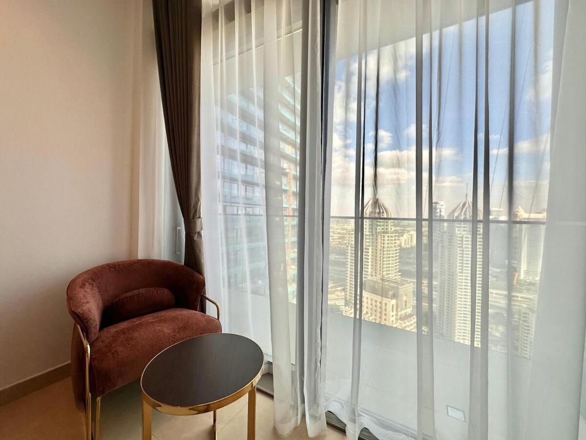 Modern 2br Skyline & Marina View *