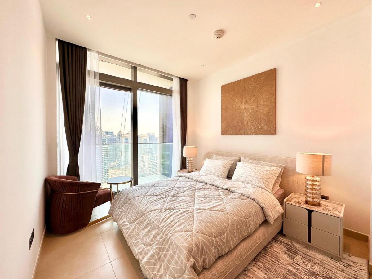 Modern 2br Skyline & Marina View Apartment *