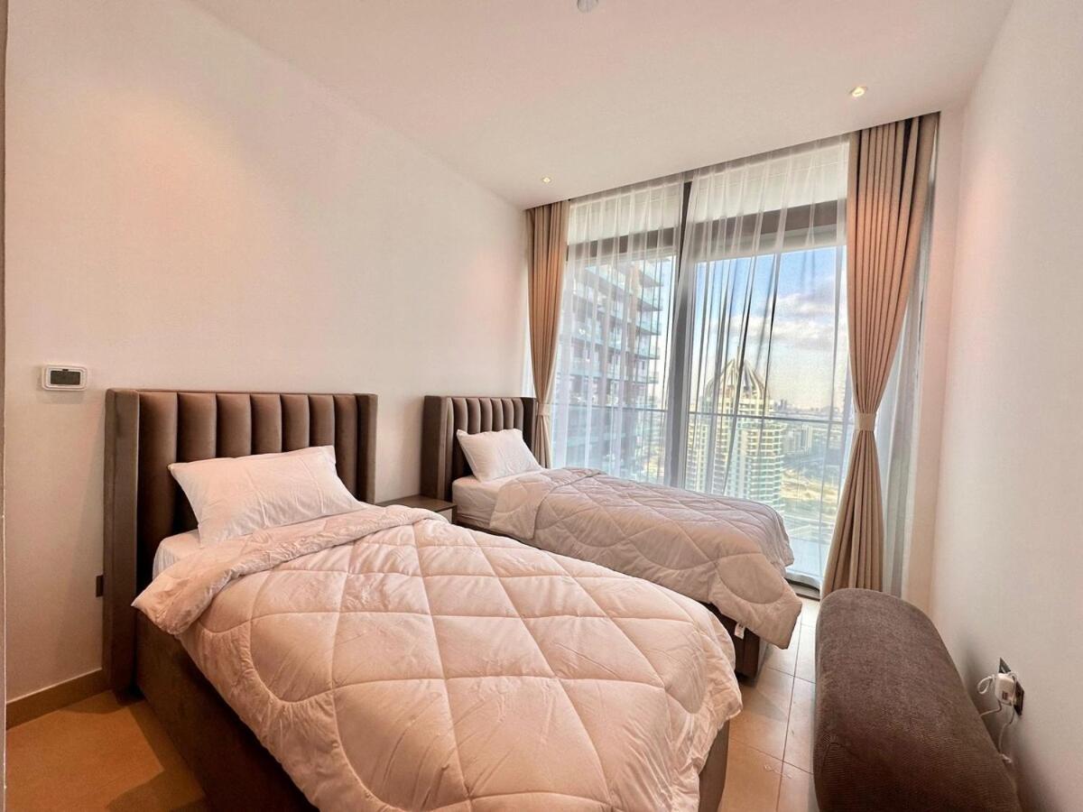 Modern 2br Skyline & Marina View Apartment *