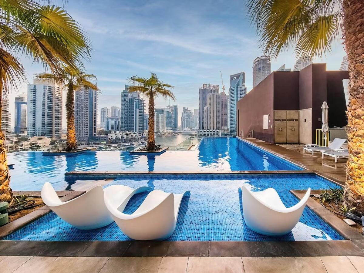 Modern 2br Skyline & Marina View Dubai