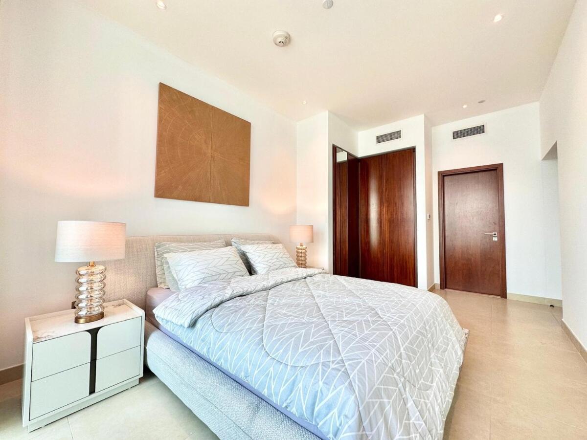 Modern 2br Skyline & Marina View * Dubai