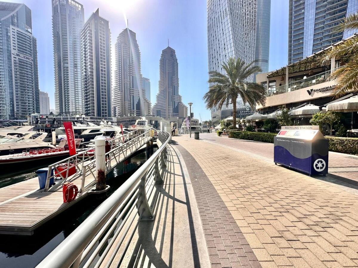 Apartment Modern 2br Skyline & Marina View Dubai